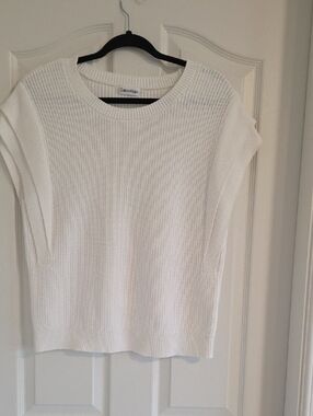 Calvin Klein Sleeveless Sweater/Vest